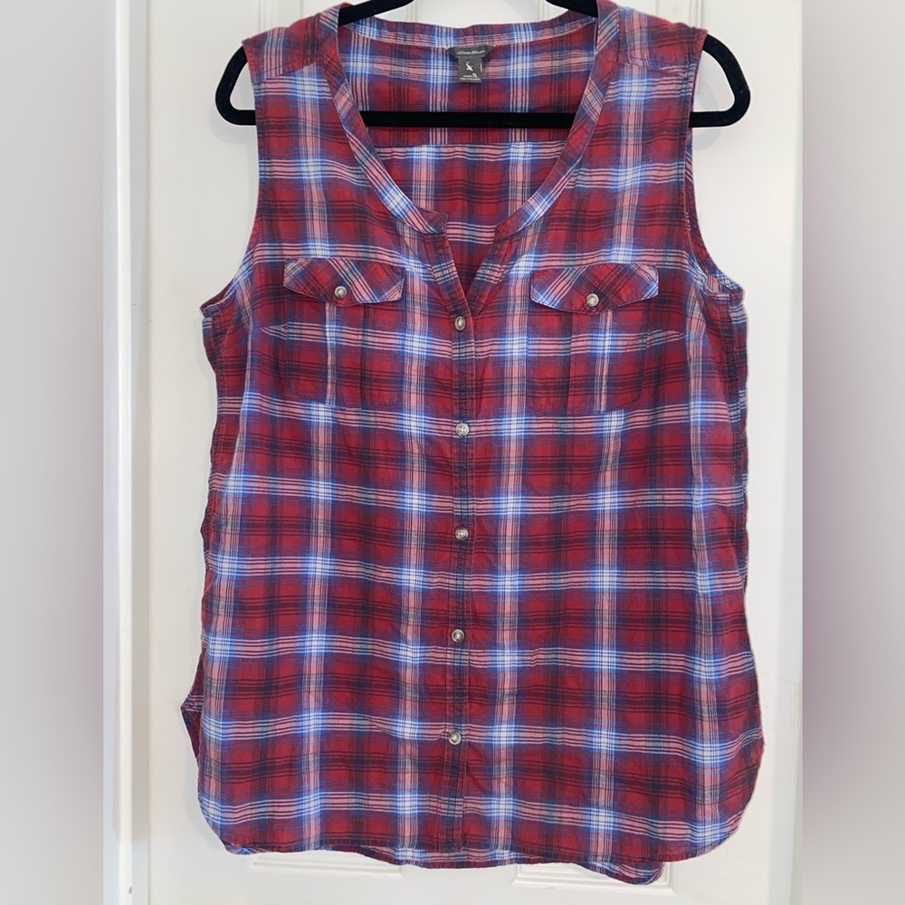 Eddie Bauer Red and Blue Plaid Button Down Shirt